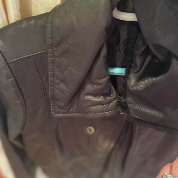 Banana Republic XS leather Aviator jacket with removable collar. Never worn. - Picture 4 of 6